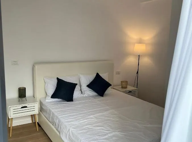 Rezidential - 50m Faleza *