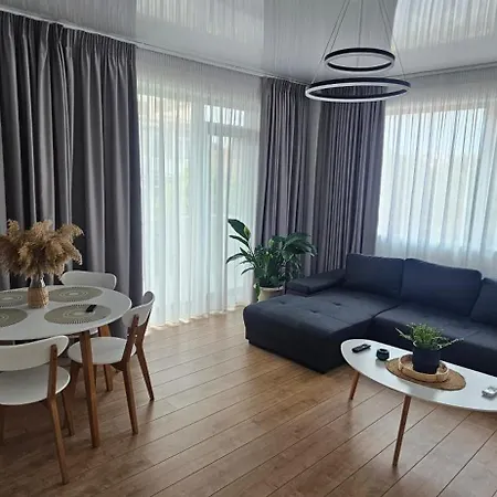 Apartment Rezidential - 50m Faleza