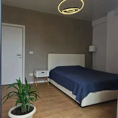 Apartment Rezidential - 50m Faleza